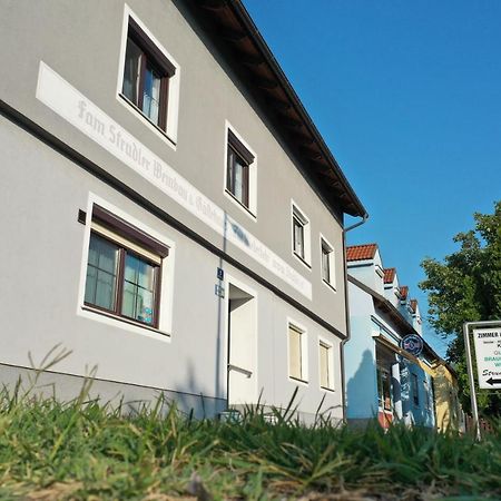 Gaestehaus Und Weinbau Zur Wiederkehr Strudler Podersdorf am See Εξωτερικό φωτογραφία