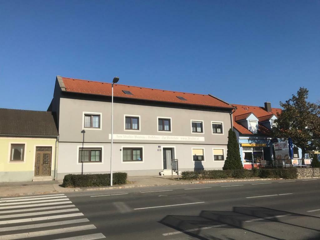 Gaestehaus Und Weinbau Zur Wiederkehr Strudler Podersdorf am See Εξωτερικό φωτογραφία