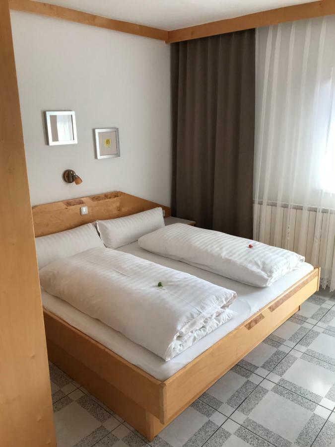 Gaestehaus Und Weinbau Zur Wiederkehr Strudler Podersdorf am See Εξωτερικό φωτογραφία